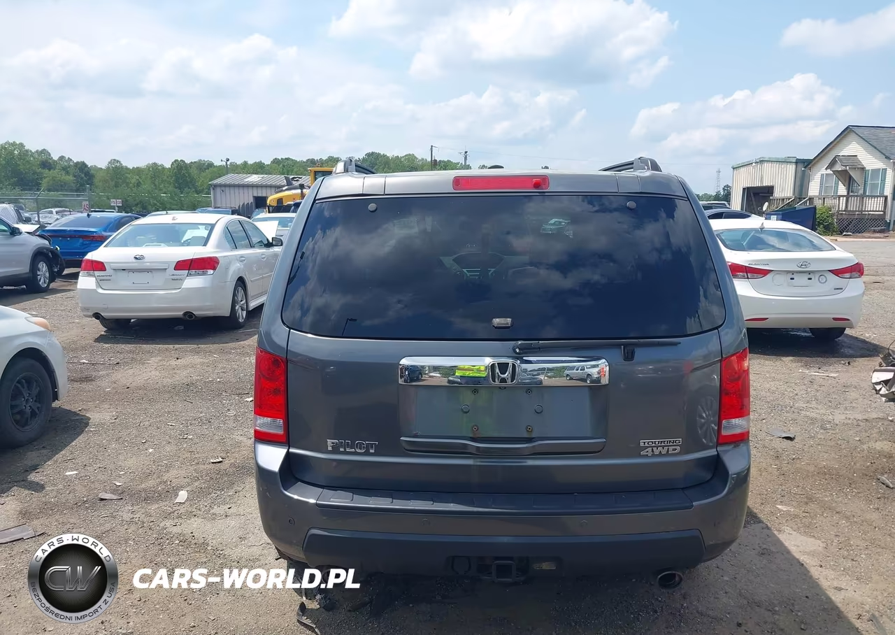 2011 Honda Pilot Touring VIN:5FNYF4H98BB025826 - 17