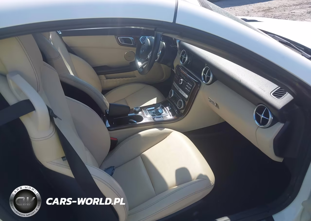2019 Mercedes-Benz Slc 300 VIN:WDDPK3JA4KF161068 - 5