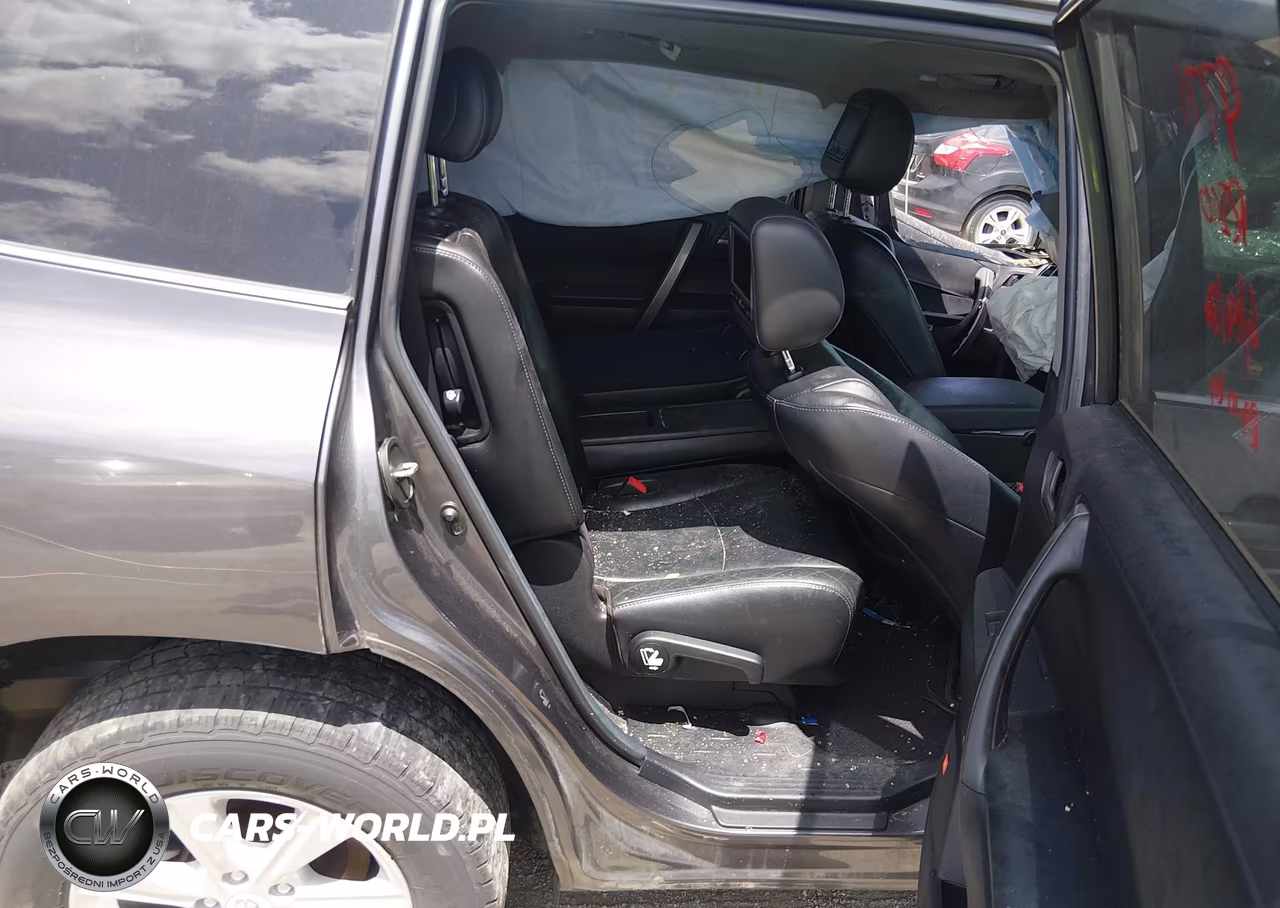 2011 Toyota Highlander Se V6 VIN:5TDBK3EH1BS079648 - 8