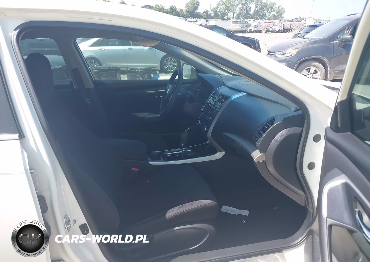 2014 Nissan Altima 2.5 S VIN:1N4AL3AP8EN226764 - 5