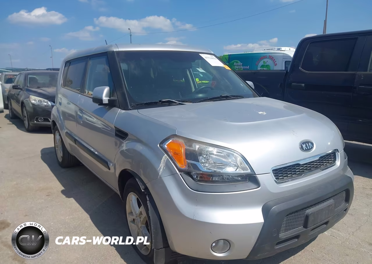 2010 Kia Soul +