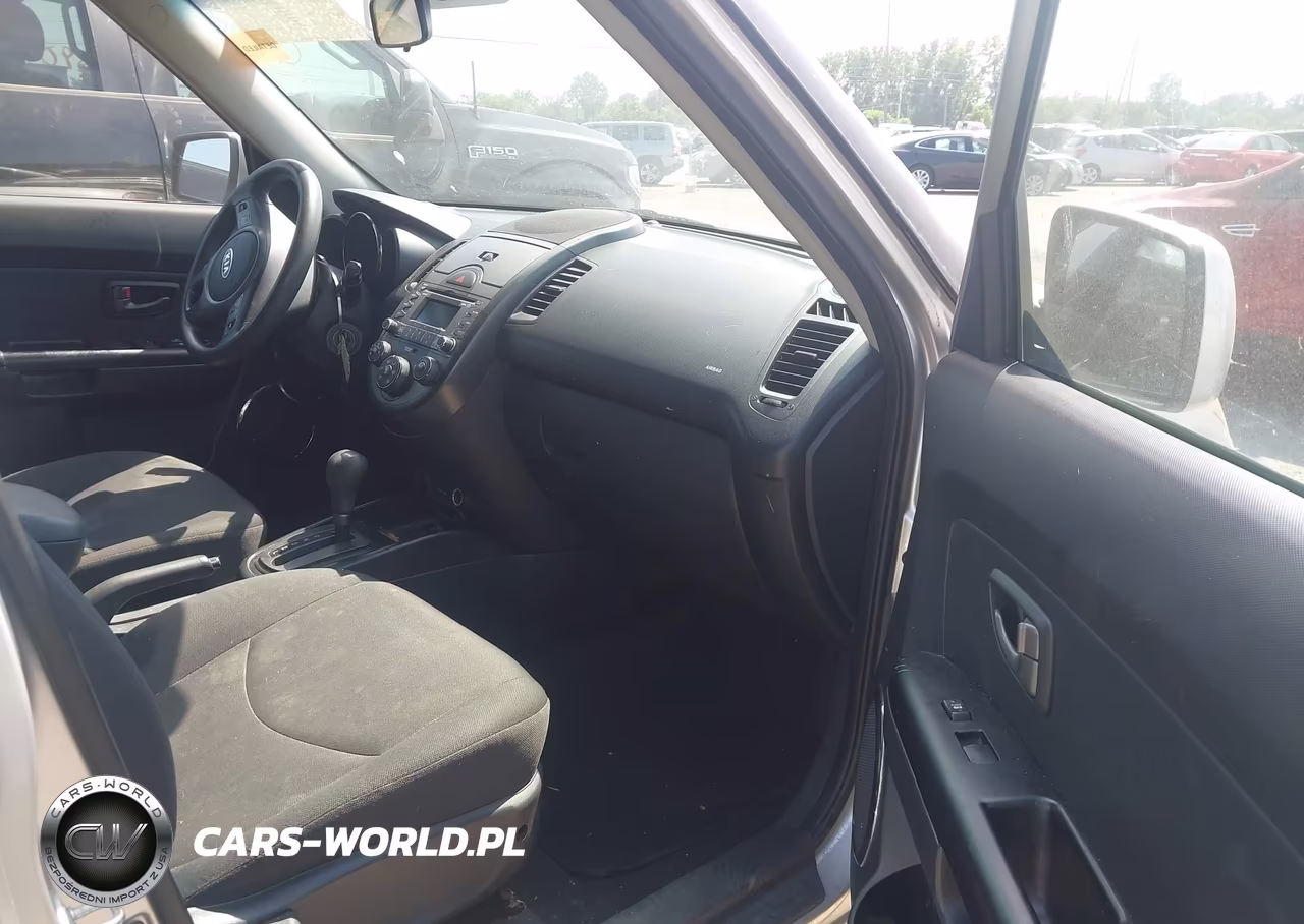 2010 Kia Soul + VIN:KNDJT2A26A7112351 - 5