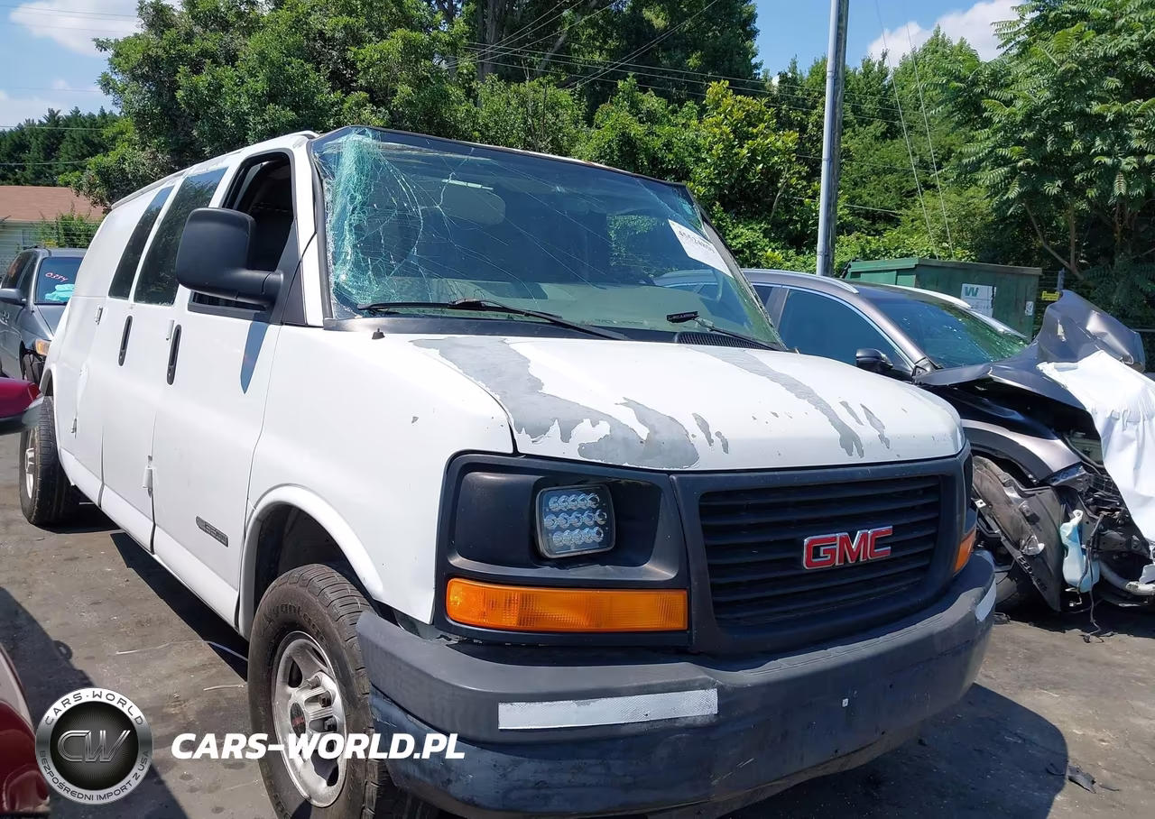 2004 GMC Savana Cargo Van Standard