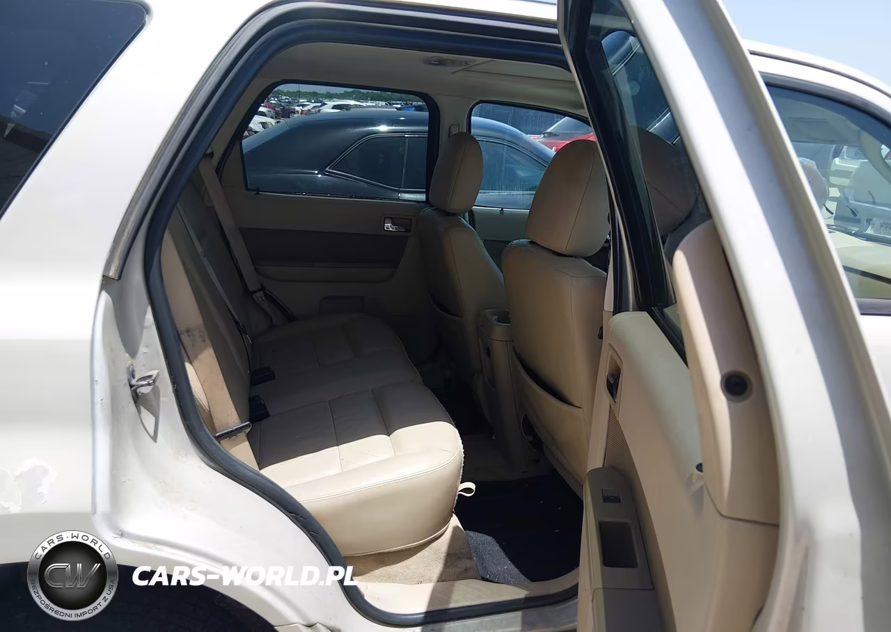 2009 Ford Escape Limited VIN:1FMCU04789KB28346 - 8