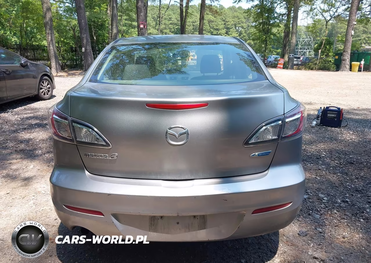 2013 Mazda Mazda3 I Sport VIN:JM1BL1U72D1757138 - 16