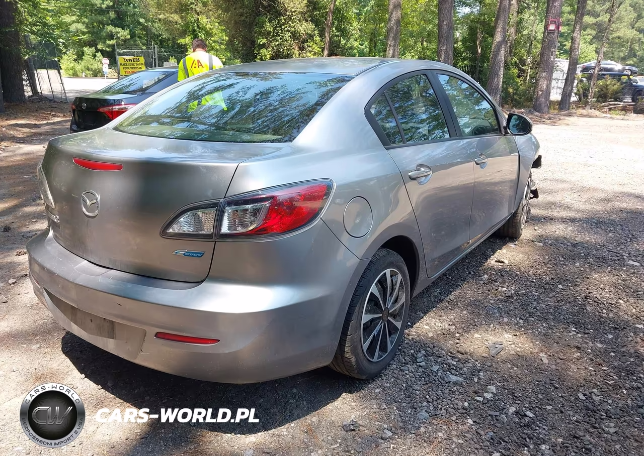 2013 Mazda Mazda3 I Sport VIN:JM1BL1U72D1757138 - 4