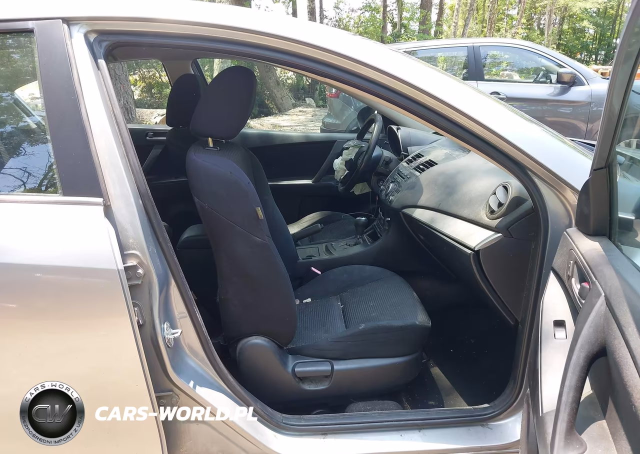 2013 Mazda Mazda3 I Sport VIN:JM1BL1U72D1757138 - 5