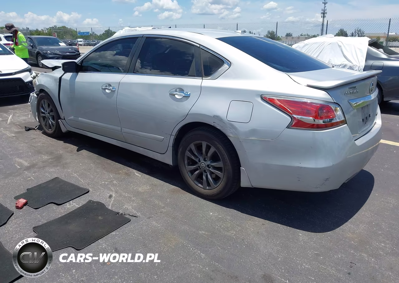 2015 Nissan Altima 2.5 S VIN:1N4AL3AP3FN903611 - 3
