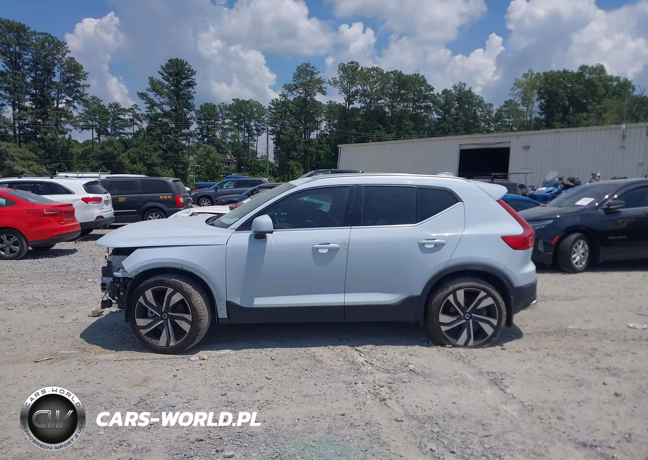 2024 Volvo Xc40 B5 Plus Bright Theme VIN:YV4L12UE1R2378533 - 14