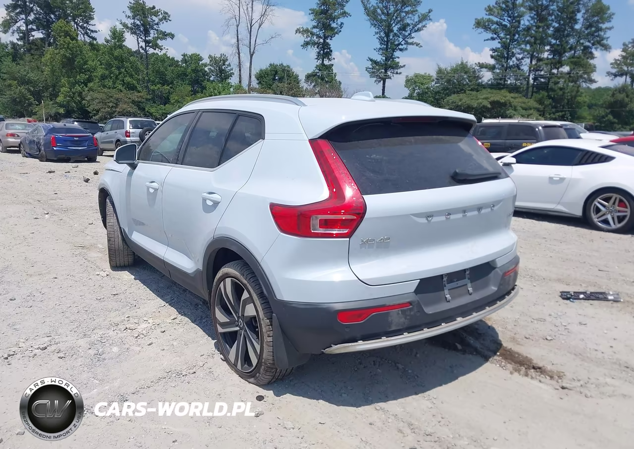 2024 Volvo Xc40 B5 Plus Bright Theme VIN:YV4L12UE1R2378533 - 3