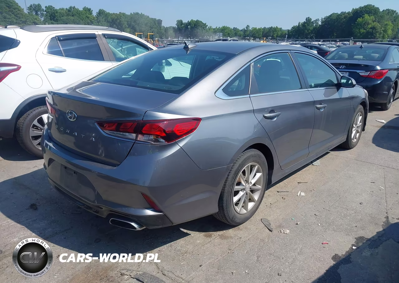 2018 Hyundai Sonata Se VIN:5NPE24AF1JH612612 - 4
