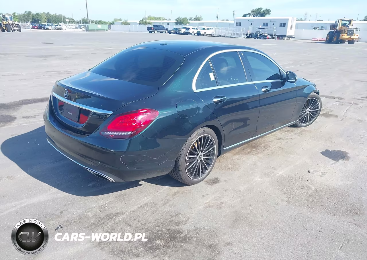 2019 Mercedes-Benz C 300 VIN:55SWF8DB2KU318322 - 4