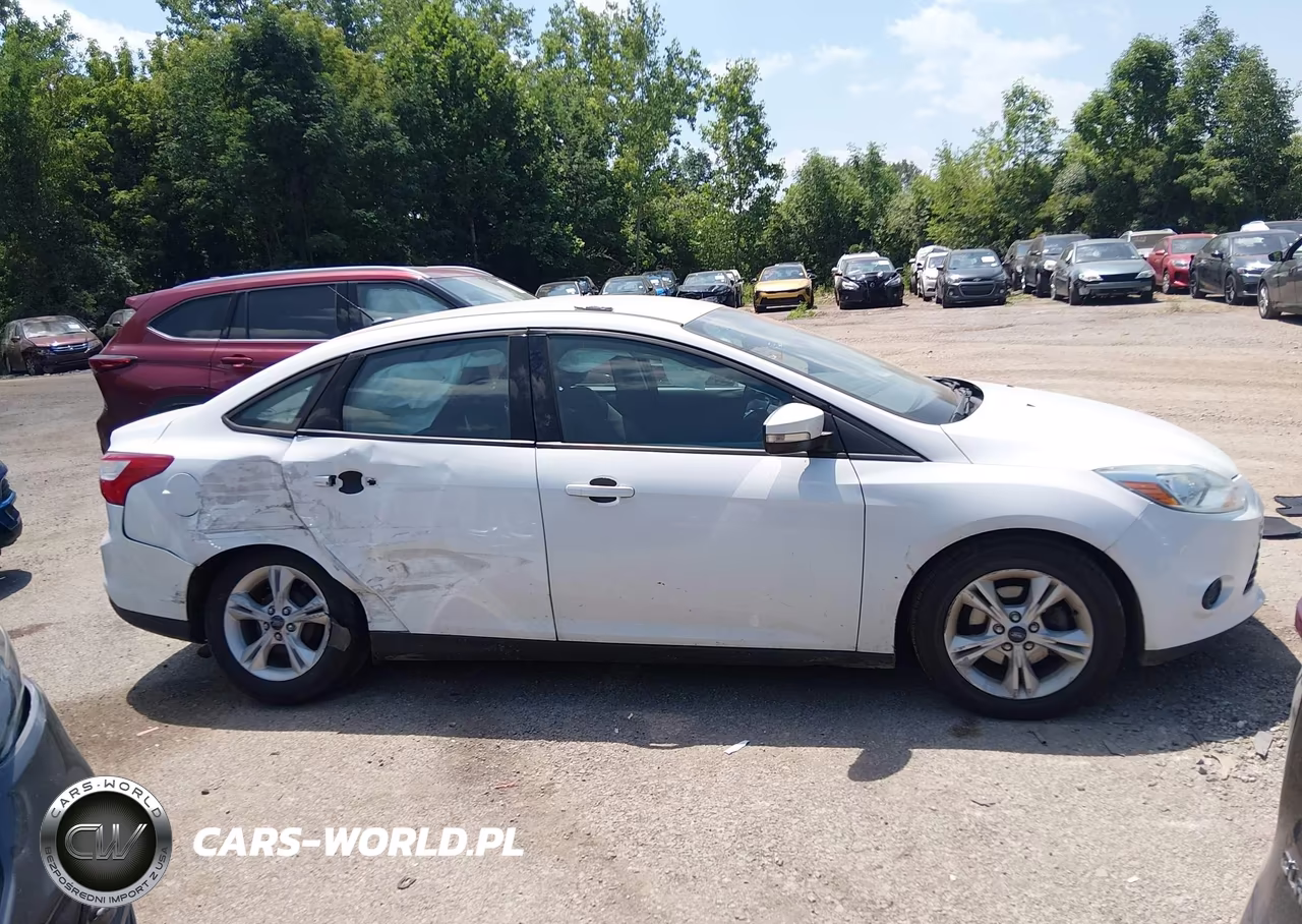 2014 Ford Focus Se VIN:1FADP3F23EL425134 - 13