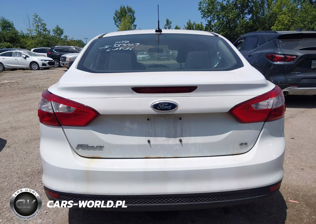 2014 Ford Focus Se VIN:1FADP3F23EL425134 - 16