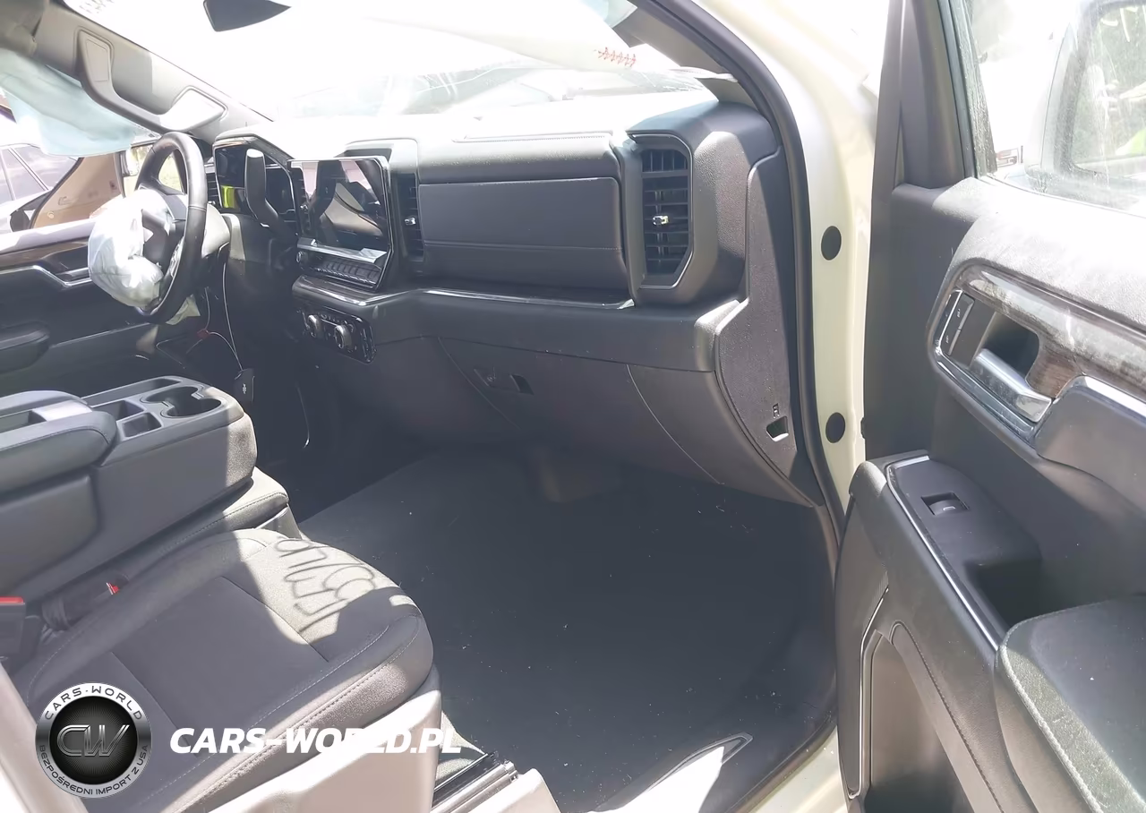 2024 Chevrolet Silverado 1500 Lt VIN:1GCUDDEDXRZ206346 - 5