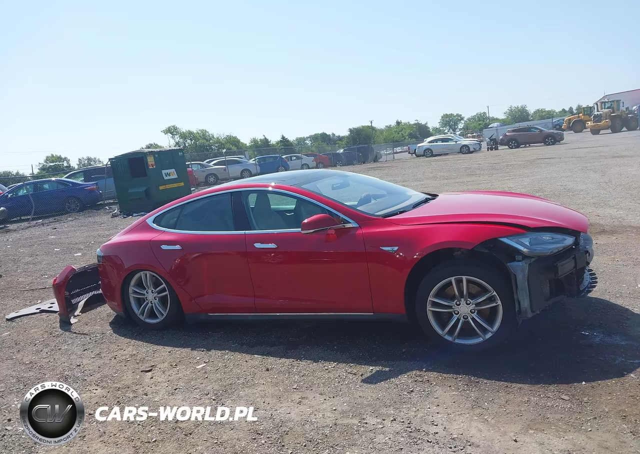 2013 Tesla Model S VIN:5YJSA1AC5DFP10782 - 14
