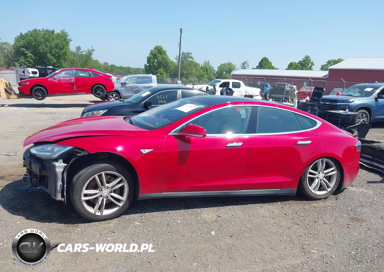 2013 Tesla Model S VIN:5YJSA1AC5DFP10782 - 15