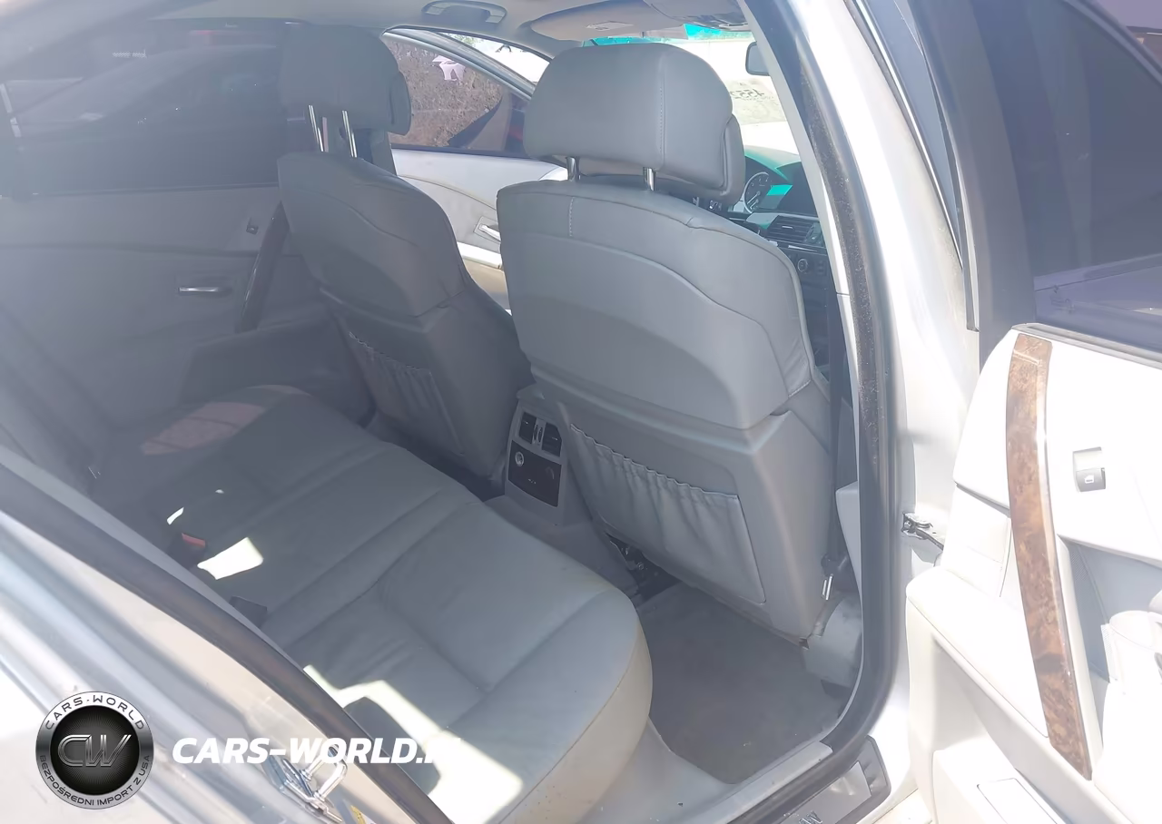 2007 BMW 550I VIN:WBANB53557CP06083 - 8