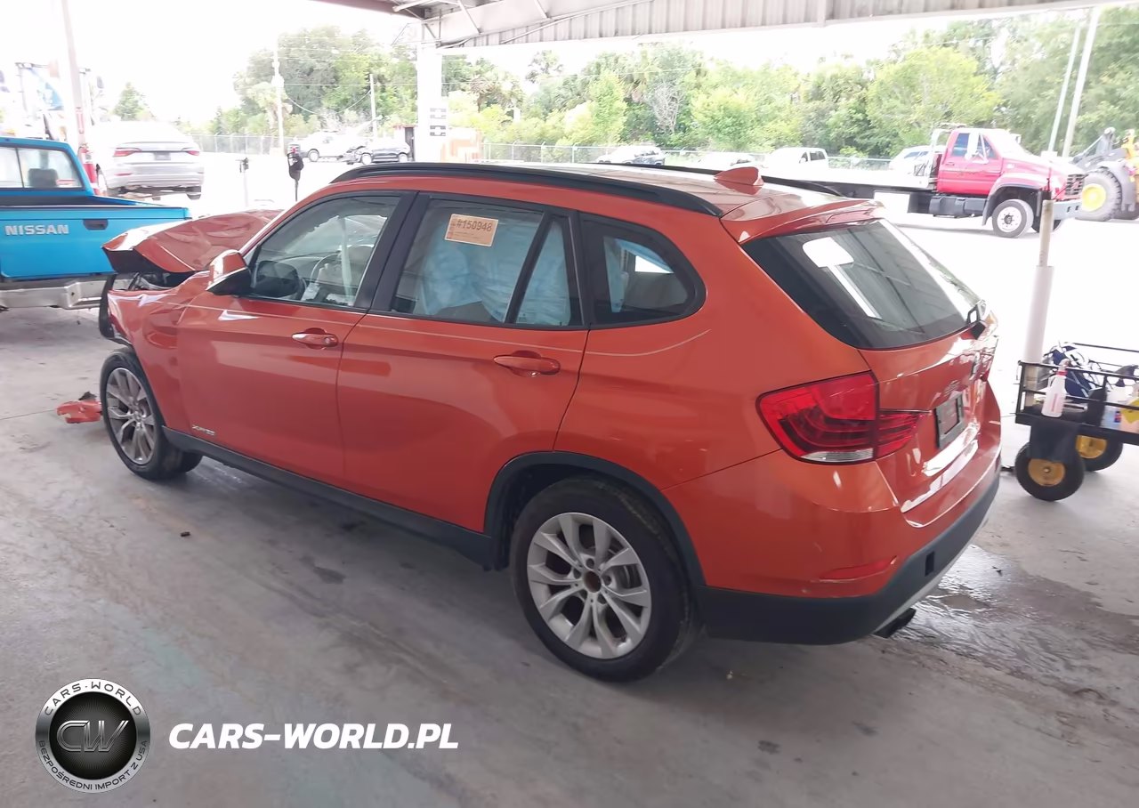 2014 BMW X1 xDrive28I VIN:WBAVL1C51EVR93512 - 3