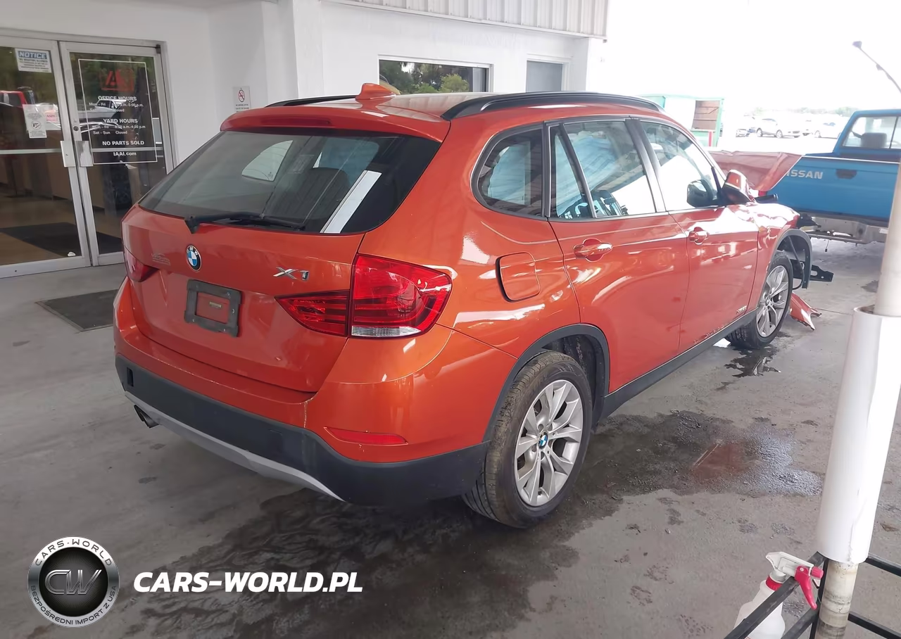 2014 BMW X1 xDrive28I VIN:WBAVL1C51EVR93512 - 4