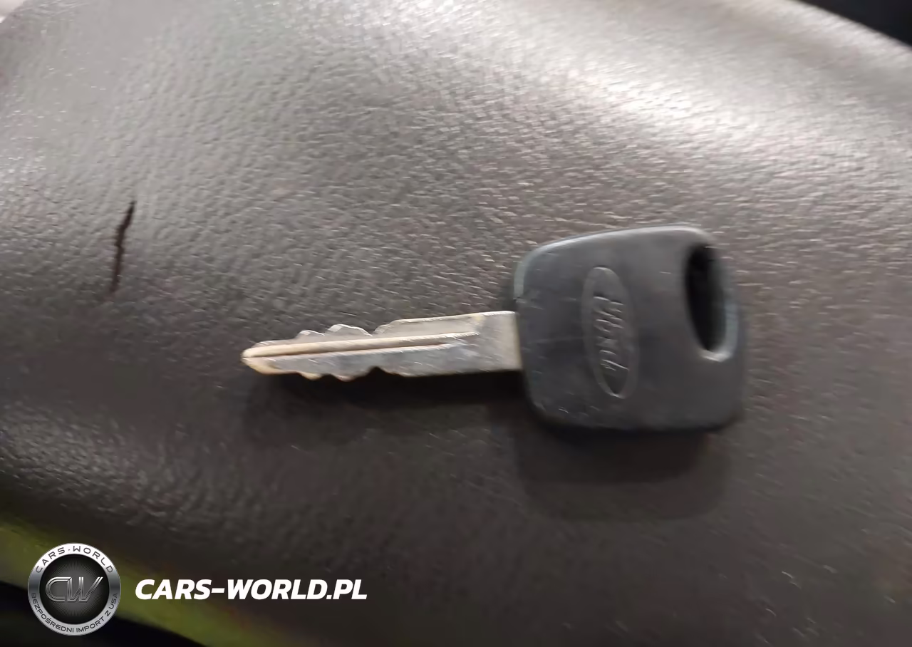 2002 Ford Mustang Deluxe-Premium-Standard VIN:1FAFP40482F169849 - 11