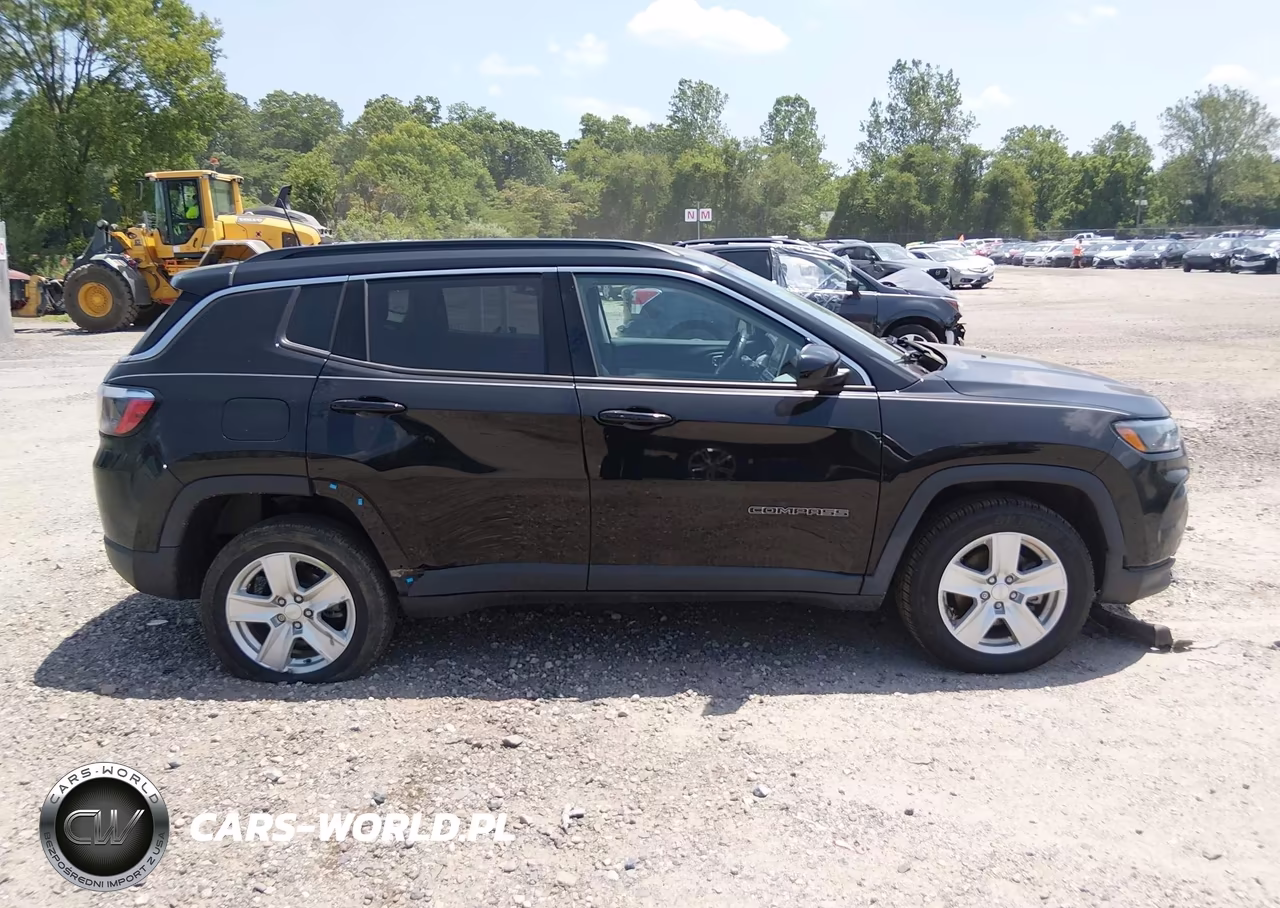 2022 Jeep Compass Latitude 4X4 VIN:3C4NJDBBXNT136199 - 13