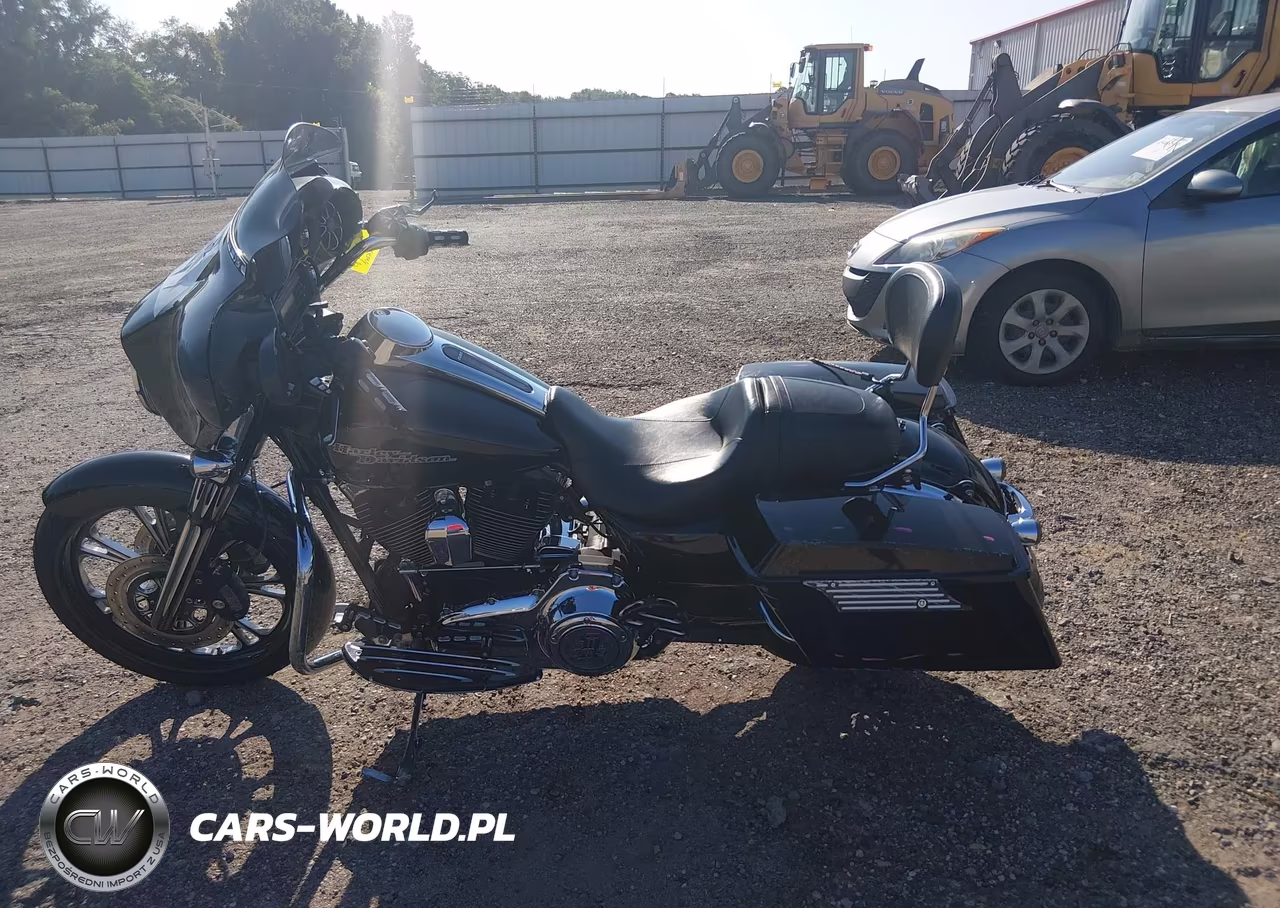 2013 Harley-Davidson Flhx Street Glide VIN:1HD1KBM14DB693872 - 12