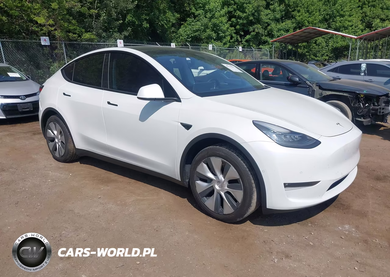 2021 Tesla Model Y Long Range Dual Motor All-Wheel Drive – zdjęcie 1 z 15