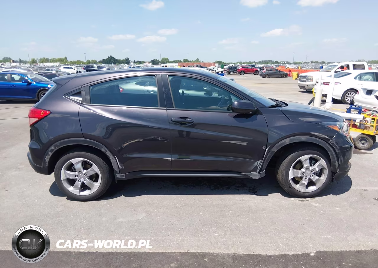 2017 Honda Hr-V Lx VIN:3CZRU6H32HG704621 - 13