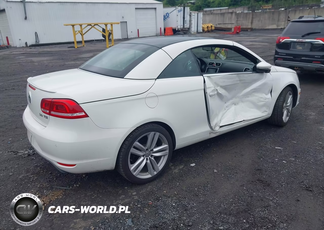 2014 Volkswagen Eos Executive VIN:WVWFW8AHXEV000674 - 4