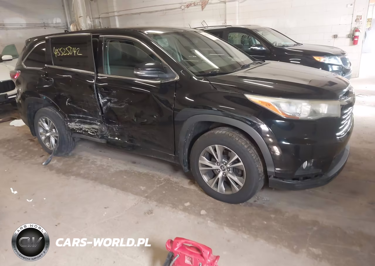 2016 Toyota Highlander Le Plus V6