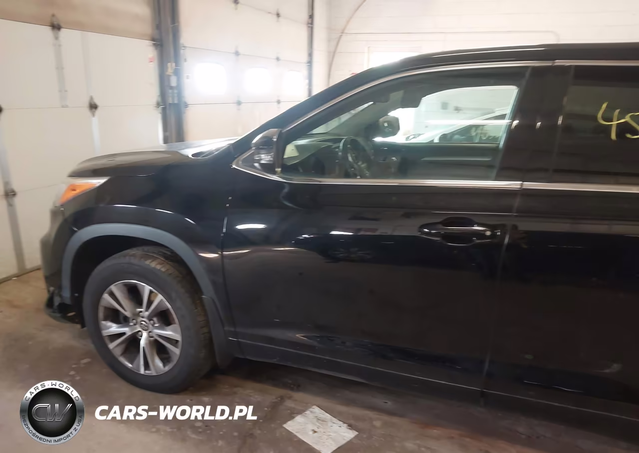 2016 Toyota Highlander Le Plus V6 VIN:5TDBKRFH9GS278150 - 14