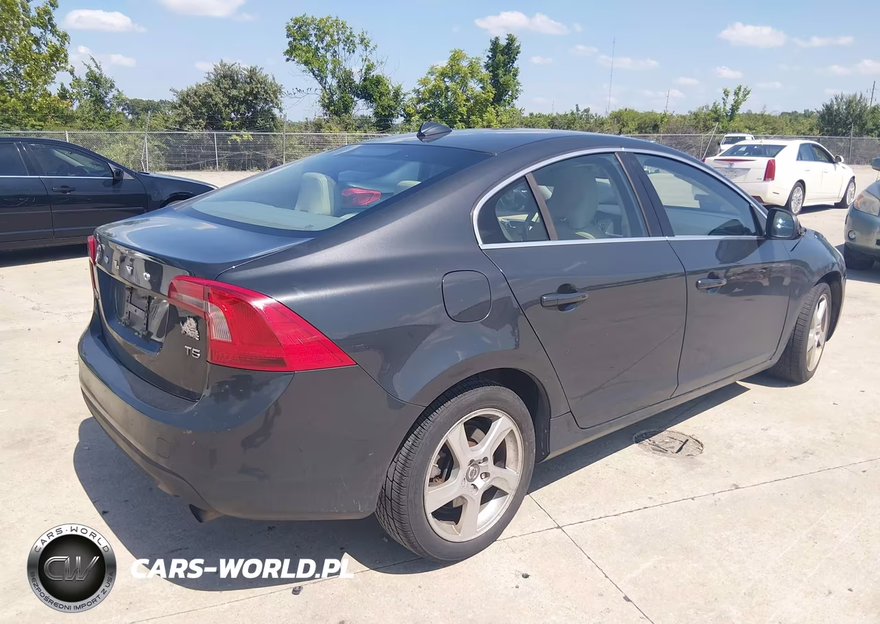 2012 Volvo S60 T5-T5 W-Moonroof VIN:YV1622FS4C2091351 - 4
