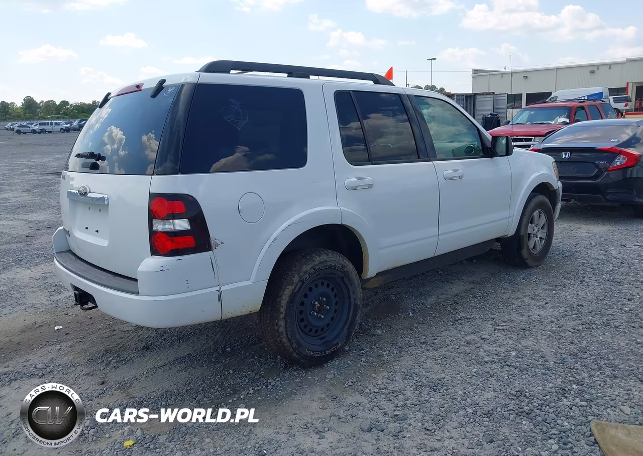 2010 Ford Explorer Xlt VIN:1FMEU6DE3AUB07147 - 4