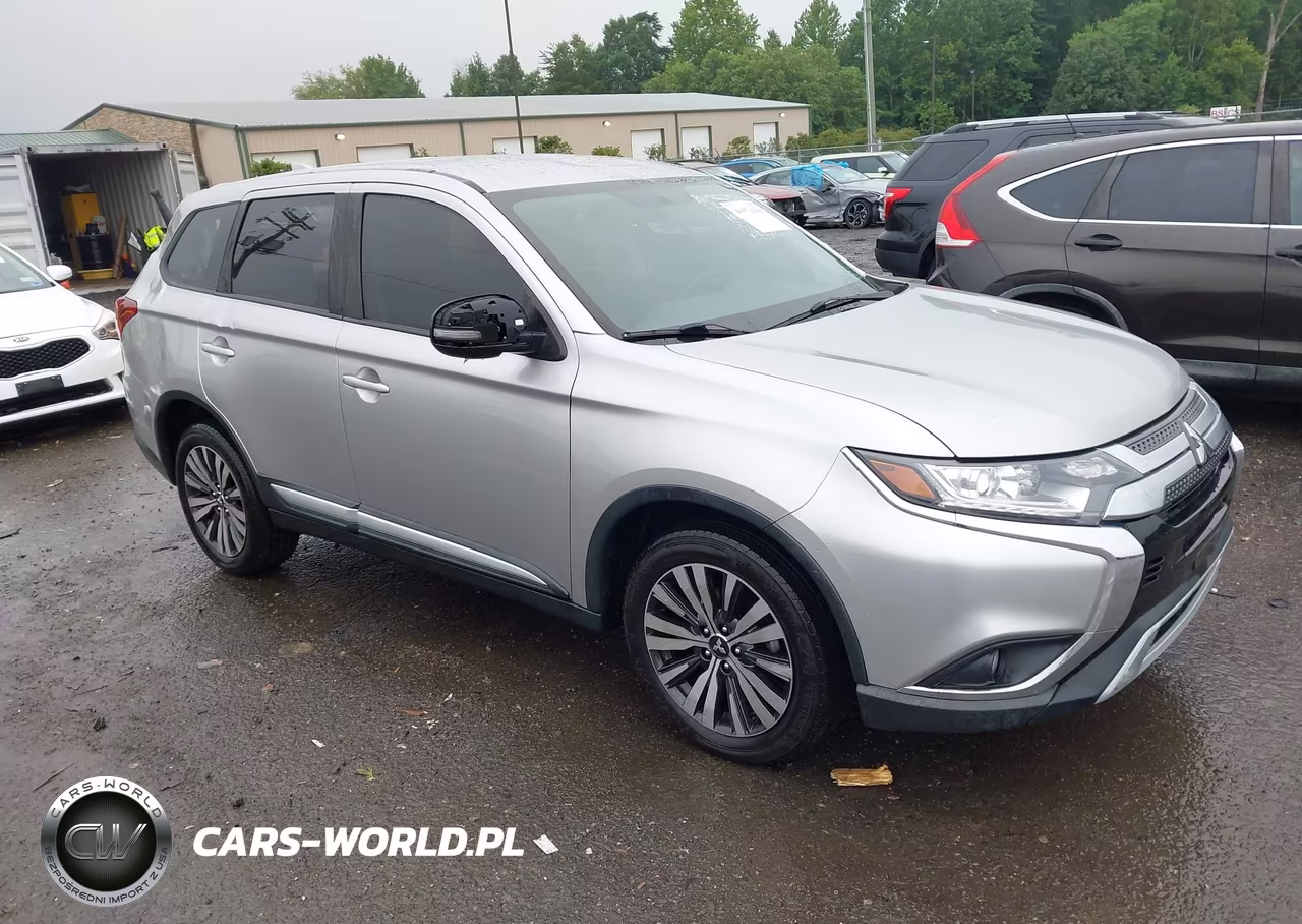 2019 Mitsubishi Outlander Se – zdjęcie 1 z 16