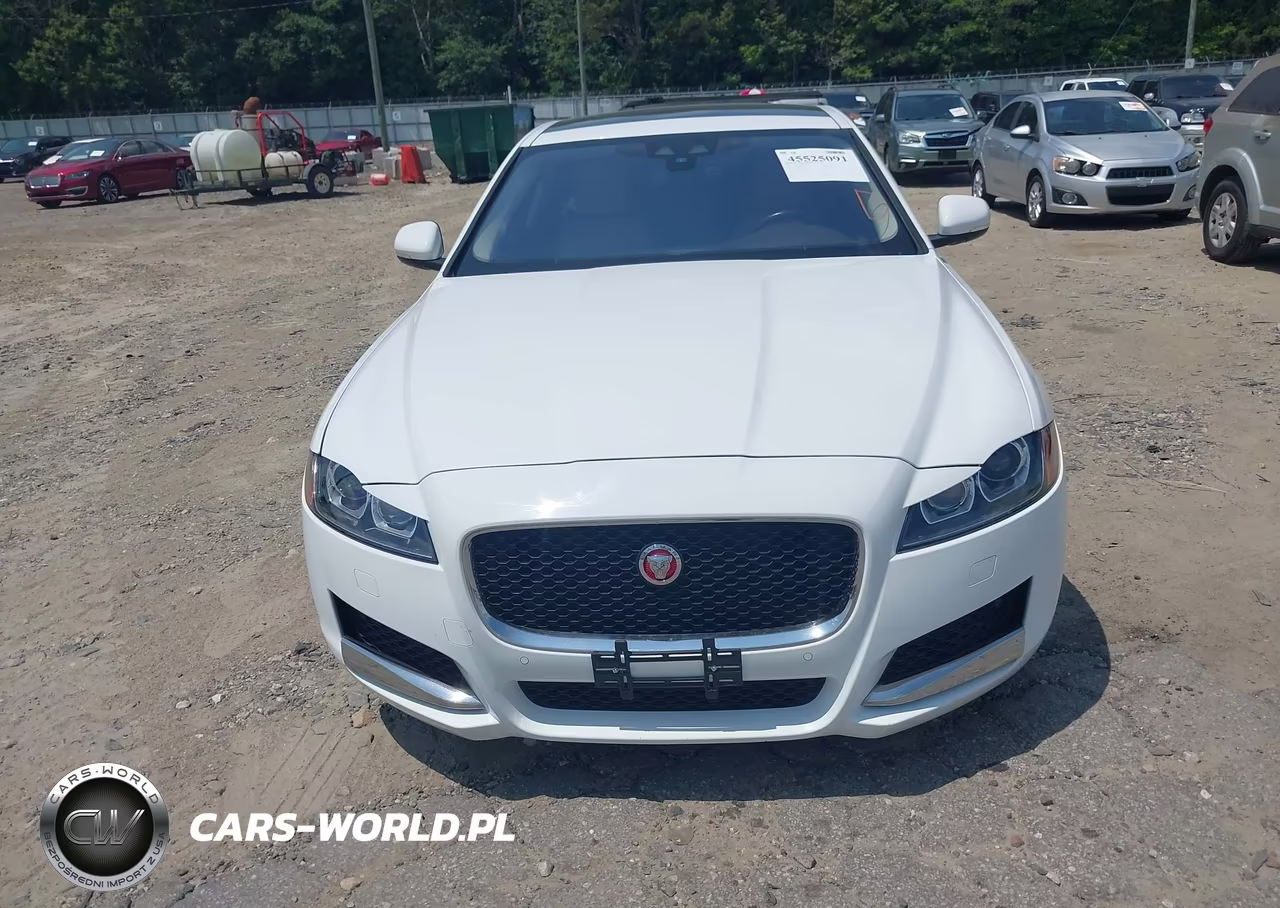 2017 Jaguar Xf 35T Prestige VIN:SAJBK4BVXHCY44125 - 6