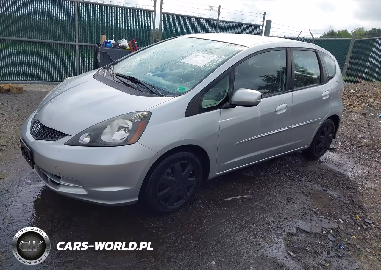 2013 Honda Fit VIN:JHMGE8H39DC032509 - 2