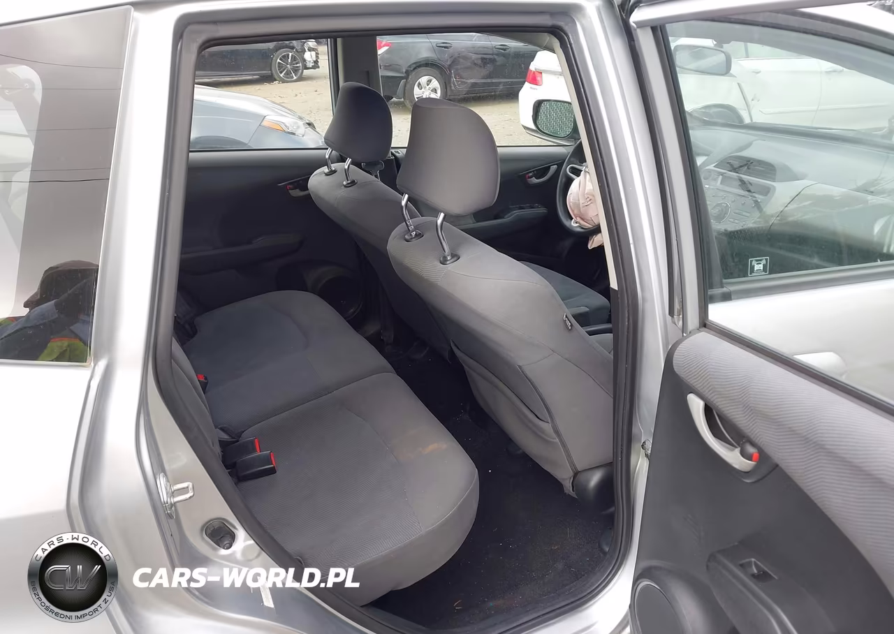 2013 Honda Fit VIN:JHMGE8H39DC032509 - 8