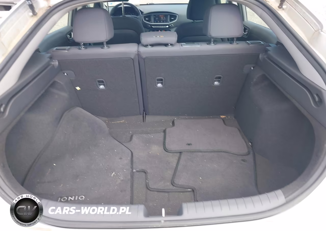 2018 Hyundai Ioniq Hybrid Blue VIN:KMHC65LC1JU076590 - 12