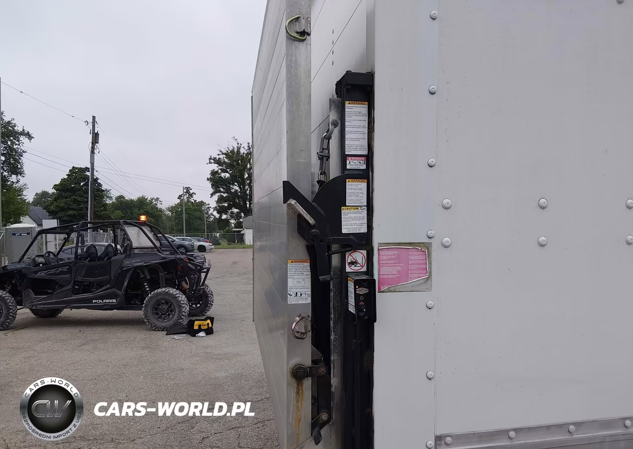 2016 Ford F-350 Chassis Xl-Xlt VIN:1FDRF3G63GEC88008 - 16