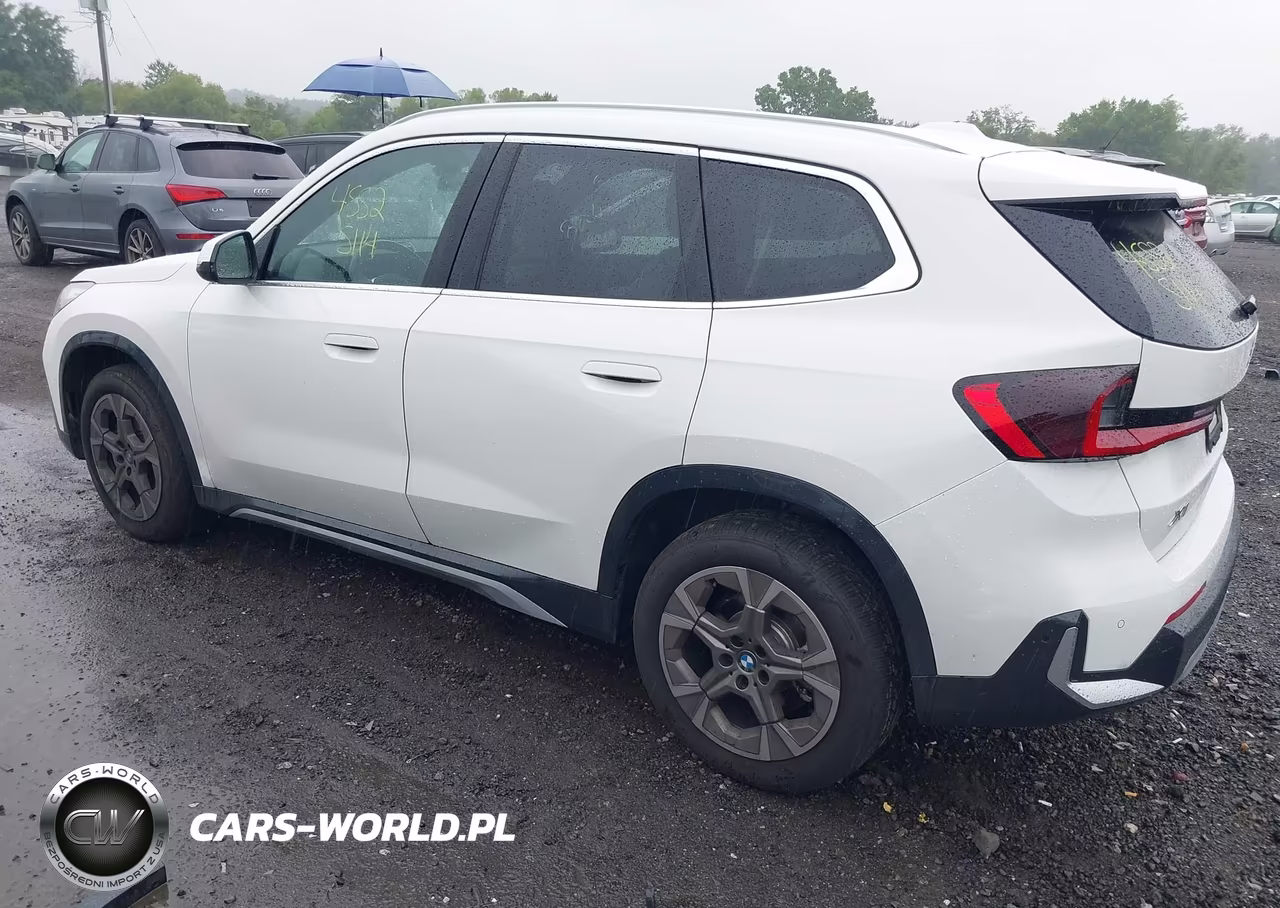2026 BMW X1 xDrive28I VIN:WBX73EF06T5472482 - 3