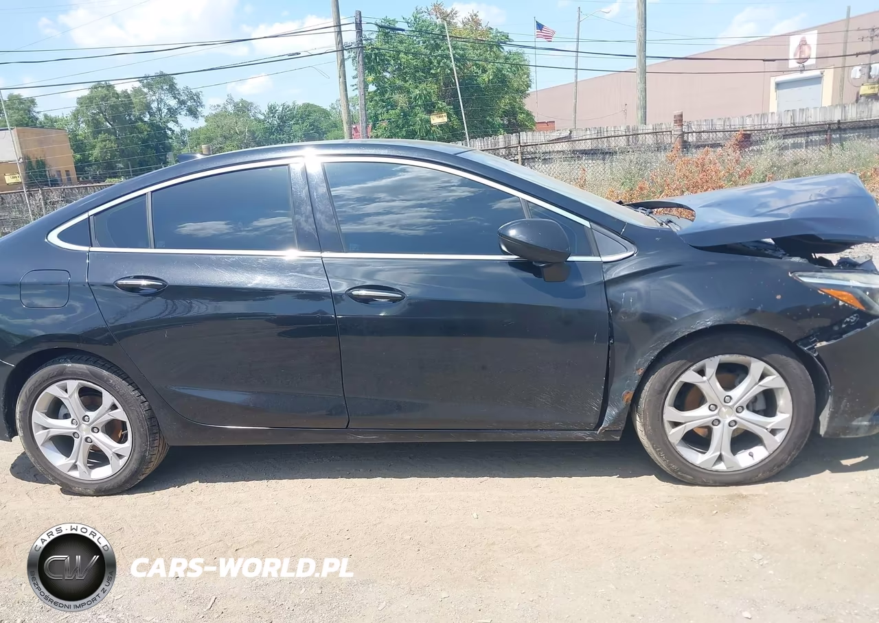 2017 Chevrolet Cruze Premier Auto VIN:1G1BF5SM8H7106700 - 13