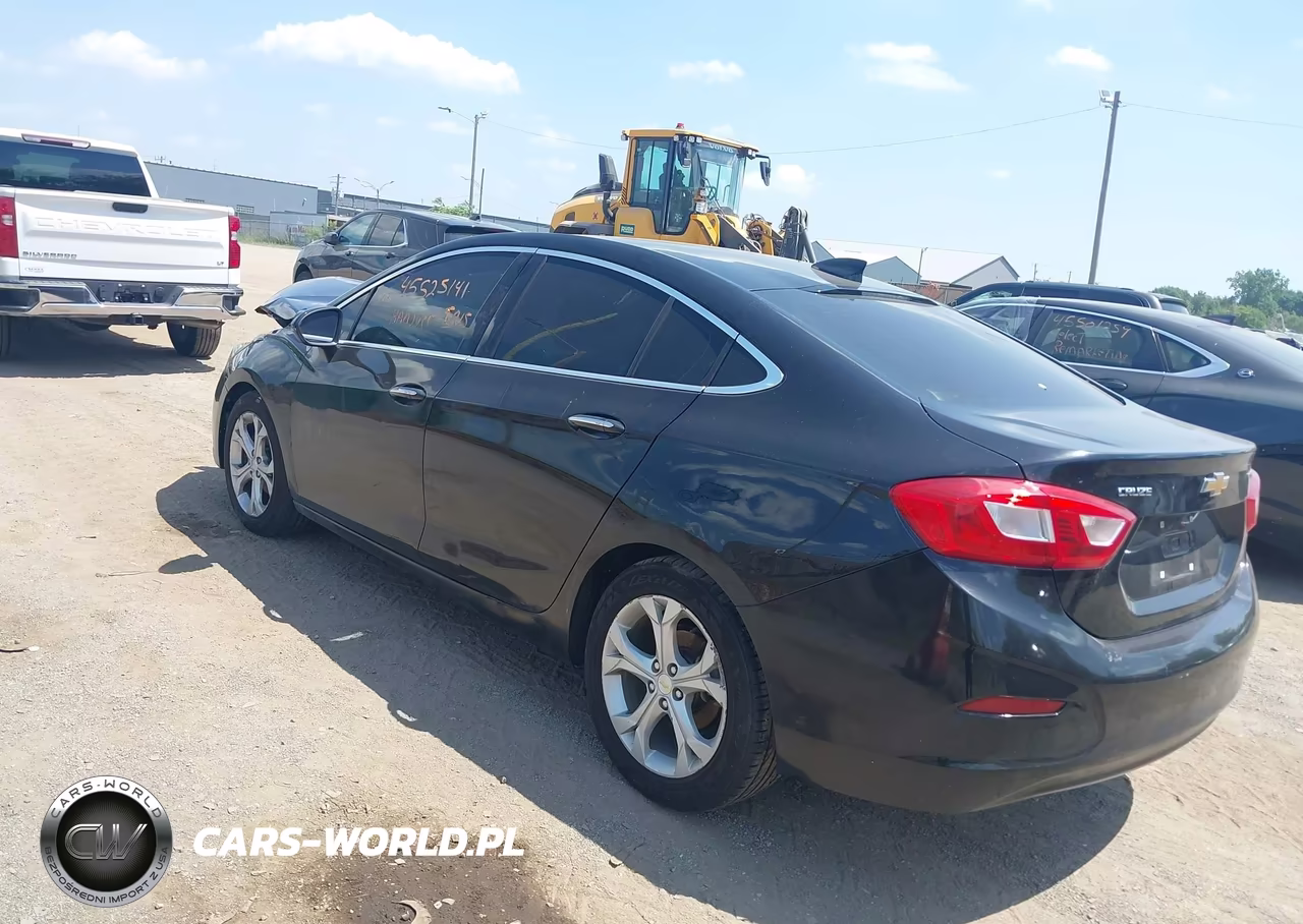 2017 Chevrolet Cruze Premier Auto VIN:1G1BF5SM8H7106700 - 3