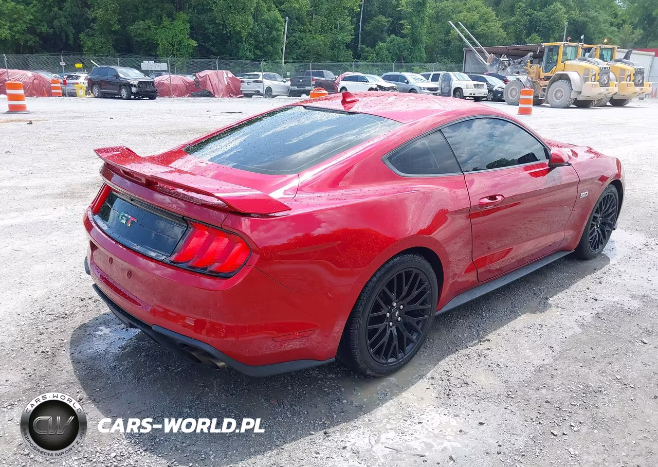 2020 Ford Mustang Gt Premium Fastback VIN:1FA6P8CF6L5150065 - 4