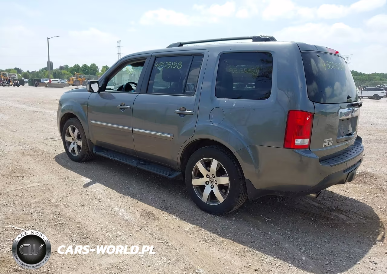 2012 Honda Pilot Touring VIN:5FNYF4H98CB042739 - 3