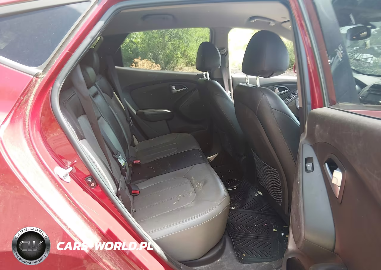 2012 Hyundai Tucson Limited VIN:KM8JUCAC3CU539451 - 8