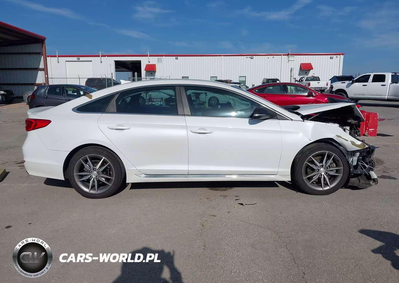 2017 Hyundai Sonata Sport 2.0T VIN:5NPE34AB3HH505517 - 14