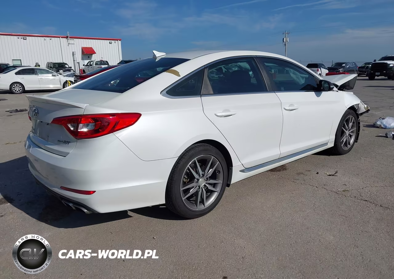 2017 Hyundai Sonata Sport 2.0T VIN:5NPE34AB3HH505517 - 4