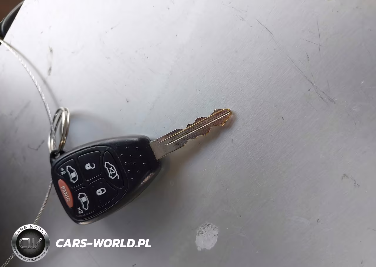 2005 Chrysler Town & Country Limited VIN:2C8GP64L25R279397 - 11