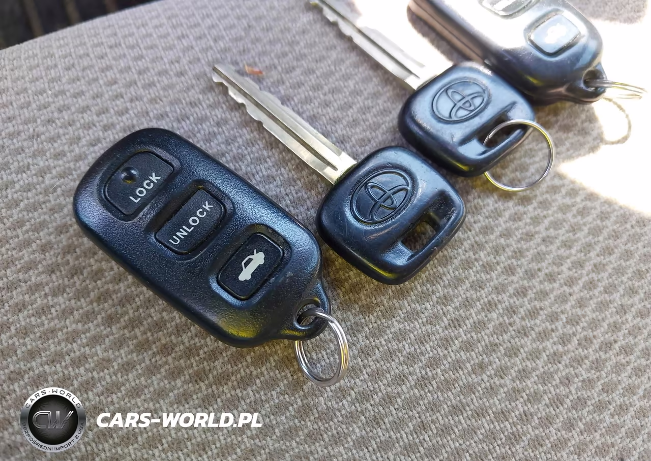 2002 Toyota Camry Se VIN:4T1BE32K82U551696 - 11